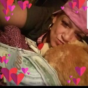 Meet your Posher, Evelyn